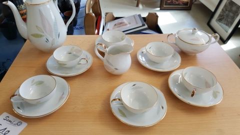 Kaffeeservice, Teller, Tassen, Kaffeetaste, 